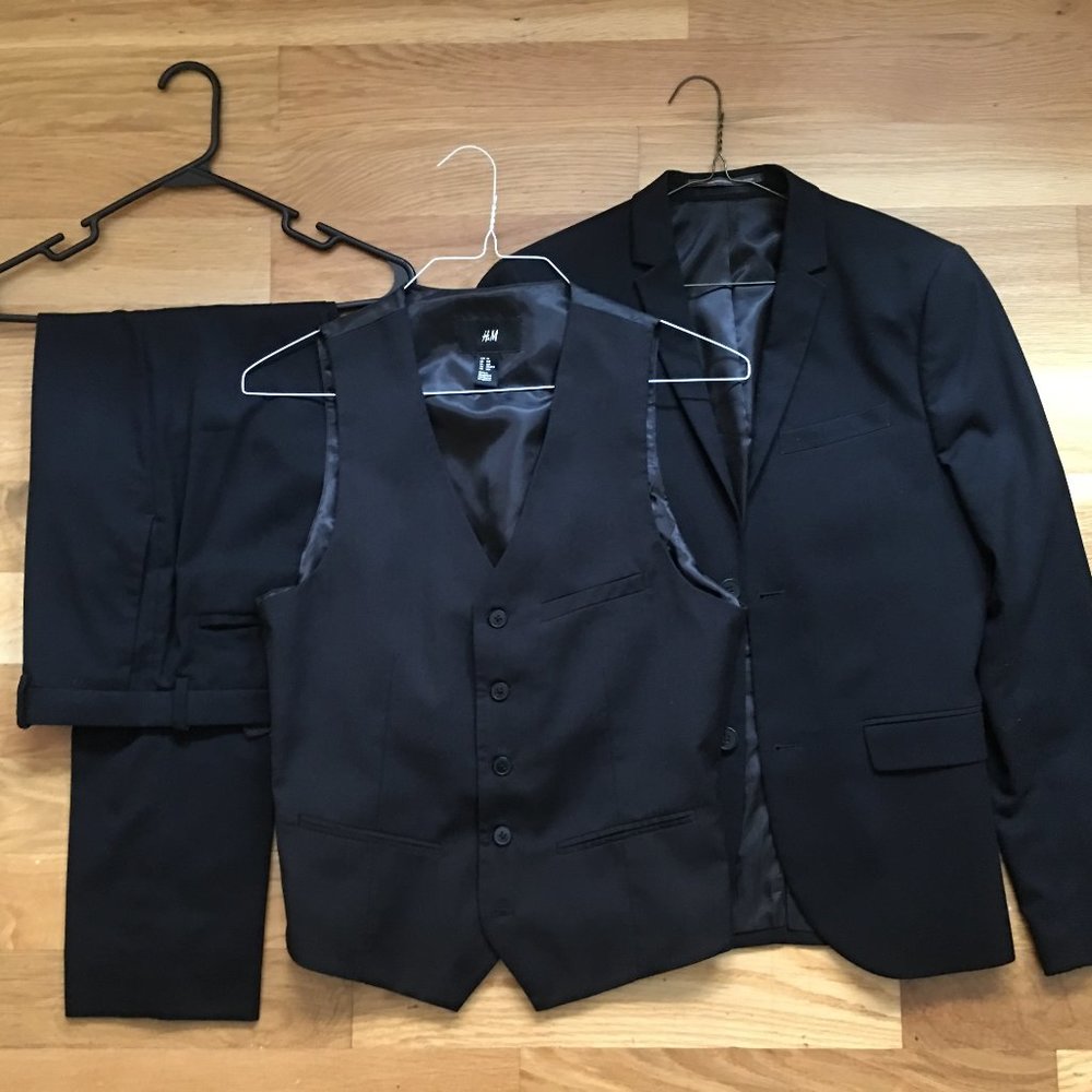 Men's H&M Skinny Black Suit 36R/3 Pcs or Separate!